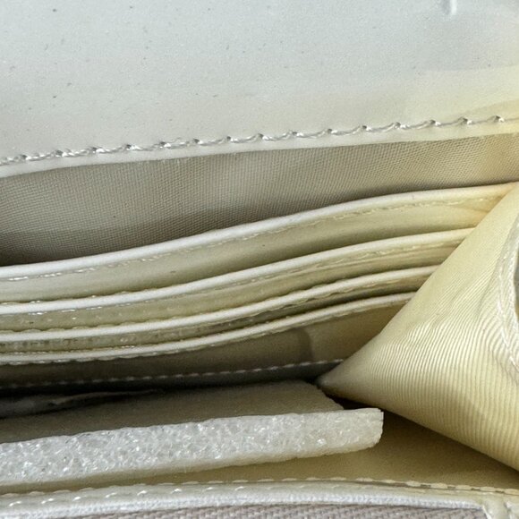 NWOT Pandora Ivory Patent Faux Leather Wristlet - Picture 13 of 15